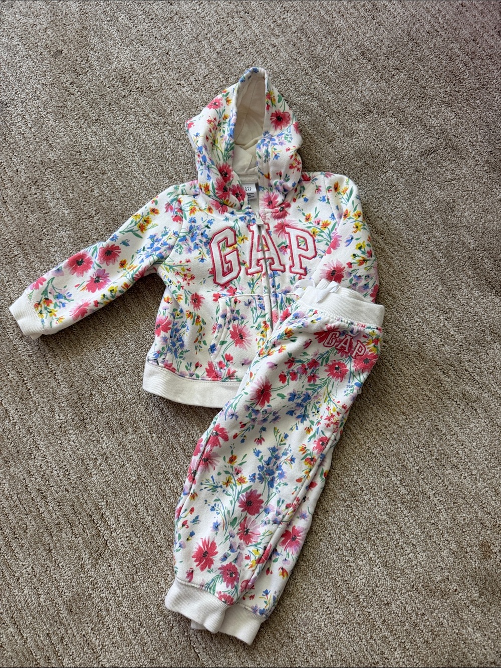 GAP White Floral Zip Hoodie and Joggers - Pink & Blue Blooms